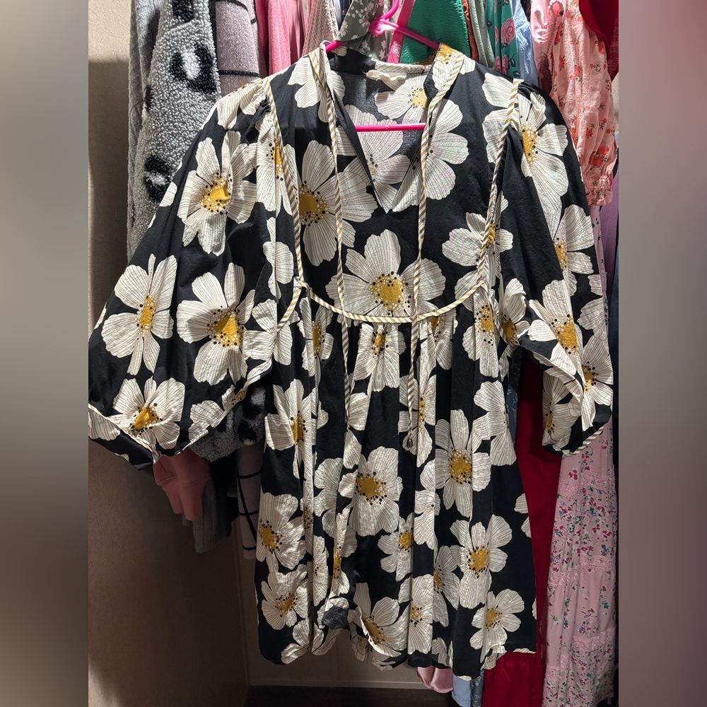 entro Black Floral Babydoll Dress with White & Yellow Blooms